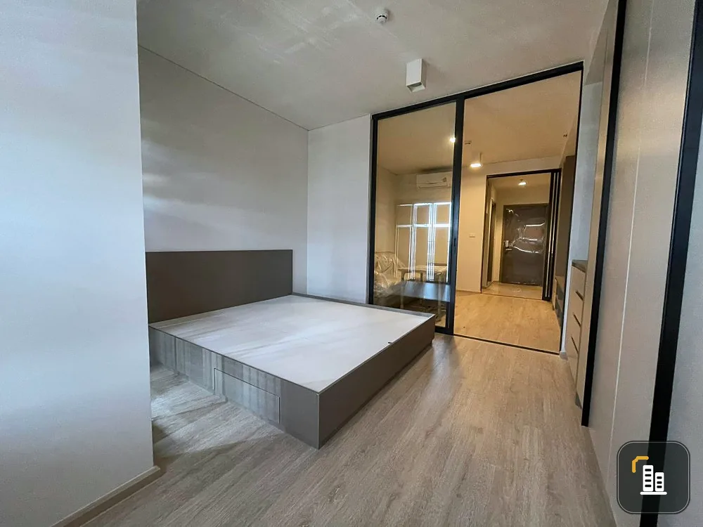 Ideo Sathorn-Wongwianyai for sale, 1 bedroom, 1 bathroom, 21st floor, the best view, the price is not strong, hurry up to buy