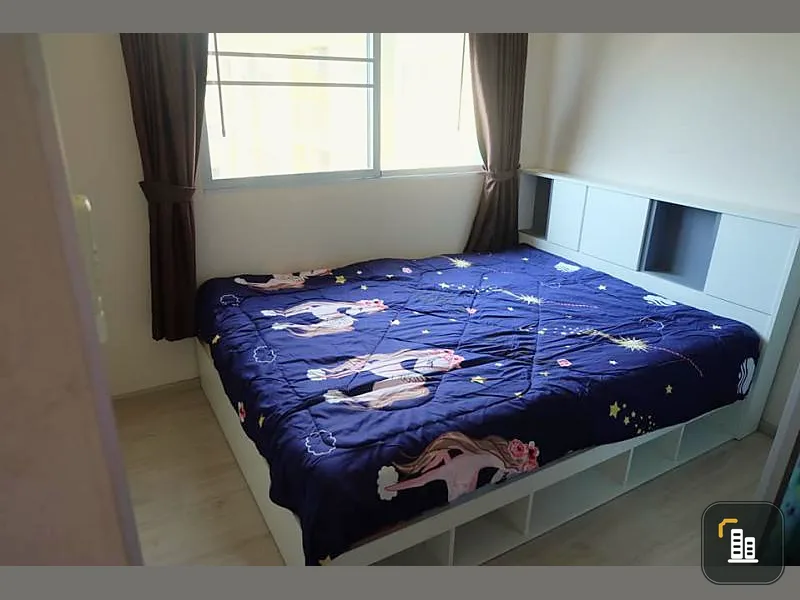 For rent, Plum Condo Park Rangsit, Phase 2, fully furnished, pool view, near the elevator, very convenient. If interested, hurry up.