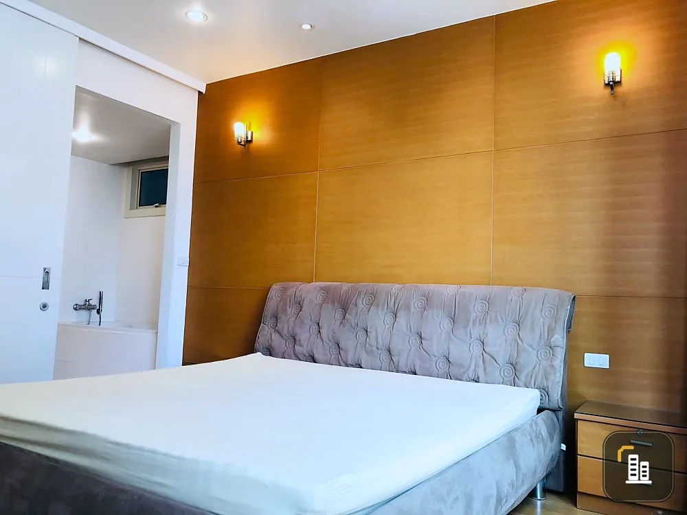 Condo for sale, rent, Manhattan Chidlom, near Central World, good location, convenient transportation in the heart of the city, book now.