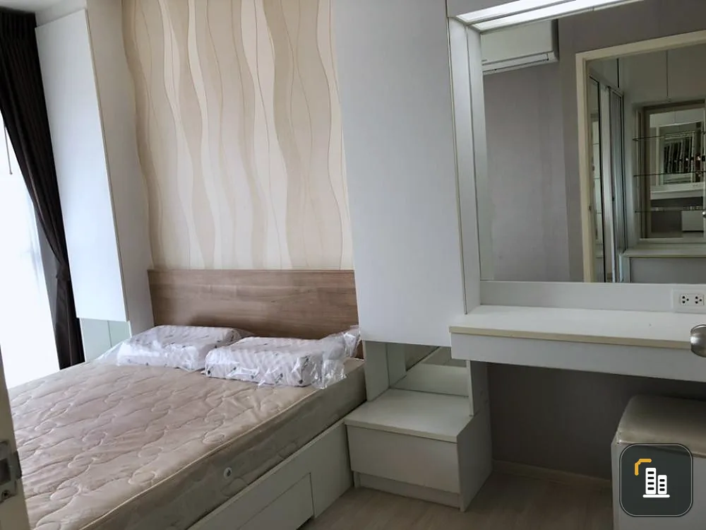 Sell Aspire Rattanathibet, 8th floor, beautiful room with wallpaper to add luxury. Fully furnished, book now.