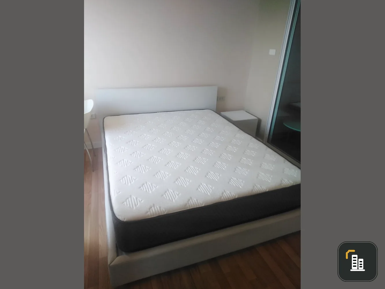 For rent V Condo, fully furnished + electrical appliances, ready to move in, friendly price, don't wait!!