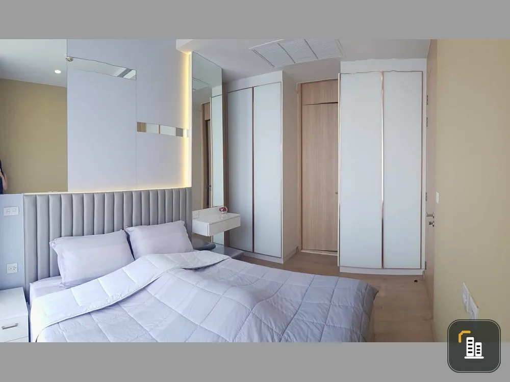 For rent!! Noble B19 Condo, 14th floor, beautiful room, fully furnished, ready to move in. Don't miss it!!