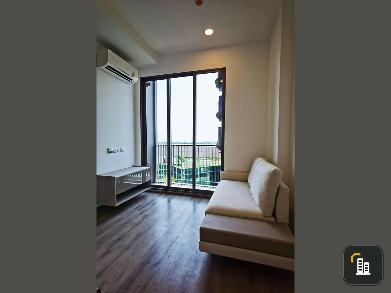 Selling MITI CHIVA Kaset Station, One Bedroom Plus room, high floor, good condition. Don't miss this price. Hurry up.