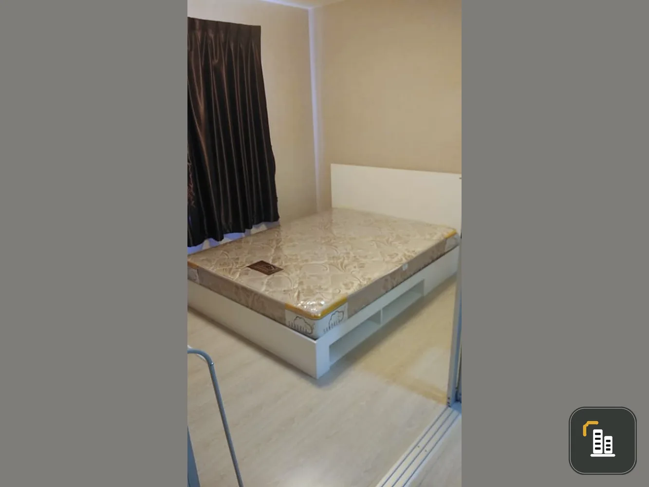 Sell/For rent Plum Condo Extra Rama 2, furnished room. First come first serve!!