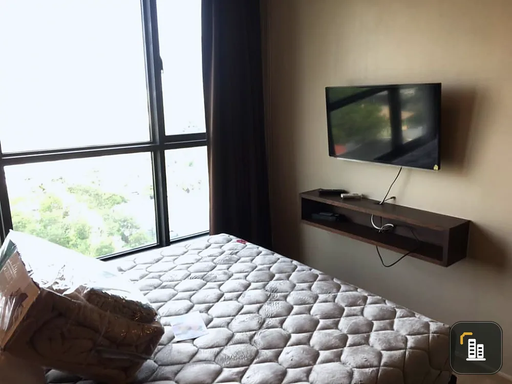Good room, premium grade has arrived. For rent, The Base Chaengwattana, big room, good price, plus complete electrical appliances.