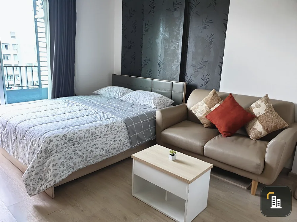 Sell/rent Elio Sukhumvit 64, pool view, fully furnished, good location, can't miss it.