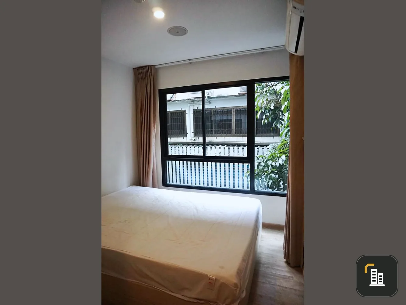 Selling Notting Hill Phahon-Kaset, 2nd floor, complete with furniture and electrical appliances. Buy now, great value, urgently.
