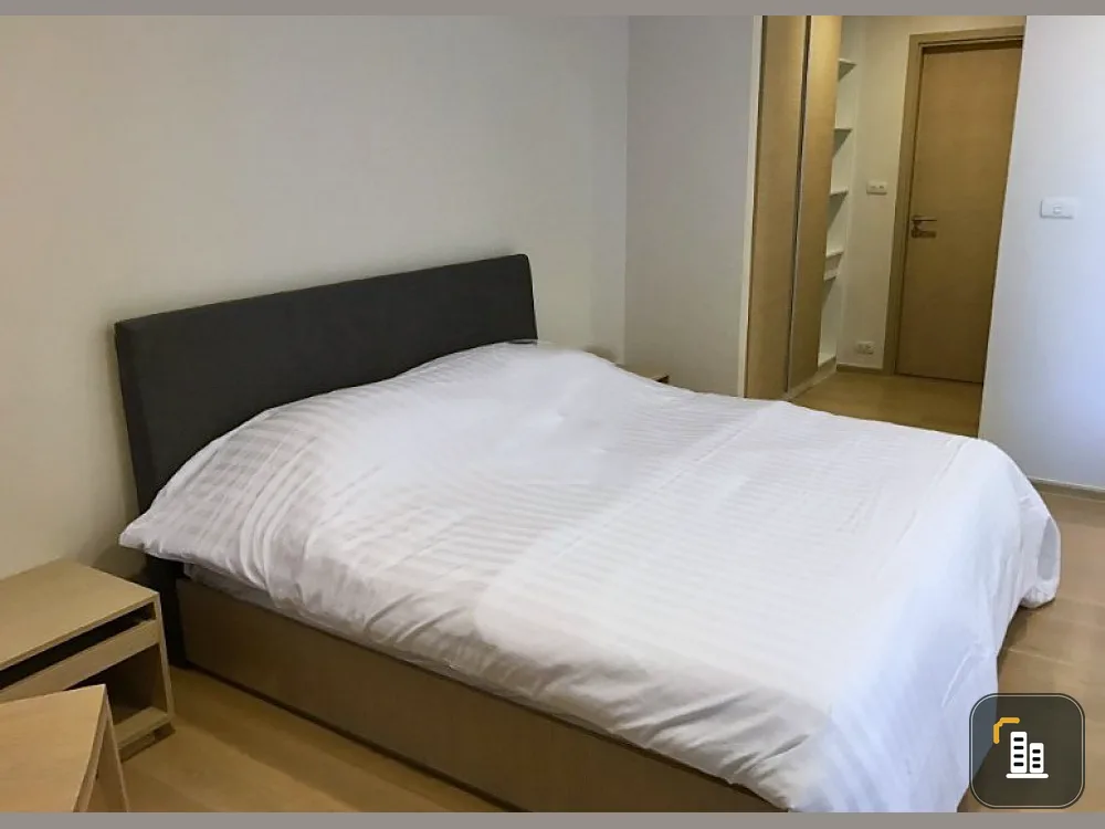 Sell ​​Lift at 49, prime location, convenient transportation Can't miss it