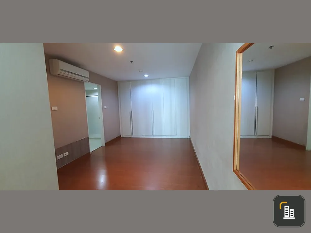 Condo for sale, Belle Grand Rama 9, 2 bedrooms, 2 bathrooms, size 98 sqm., high floor, great view. Hurry up to buy.