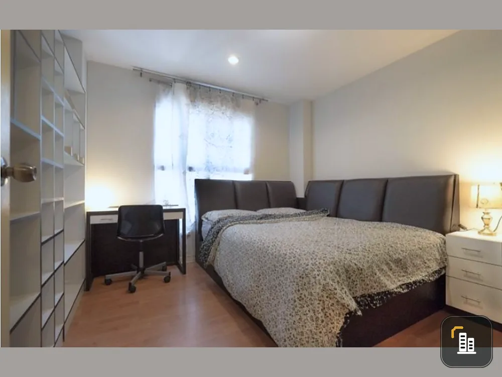 Wow, the room is very beautiful, well decorated. Full electrical appliances. Book now at Park View Vibhavadi for rent.