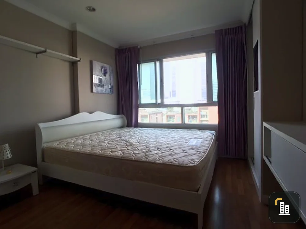 For rent, Lumpini Place Rama 9-Ratchada, 1 bedroom, lots of space, great view, want to be the owner, hurry up.