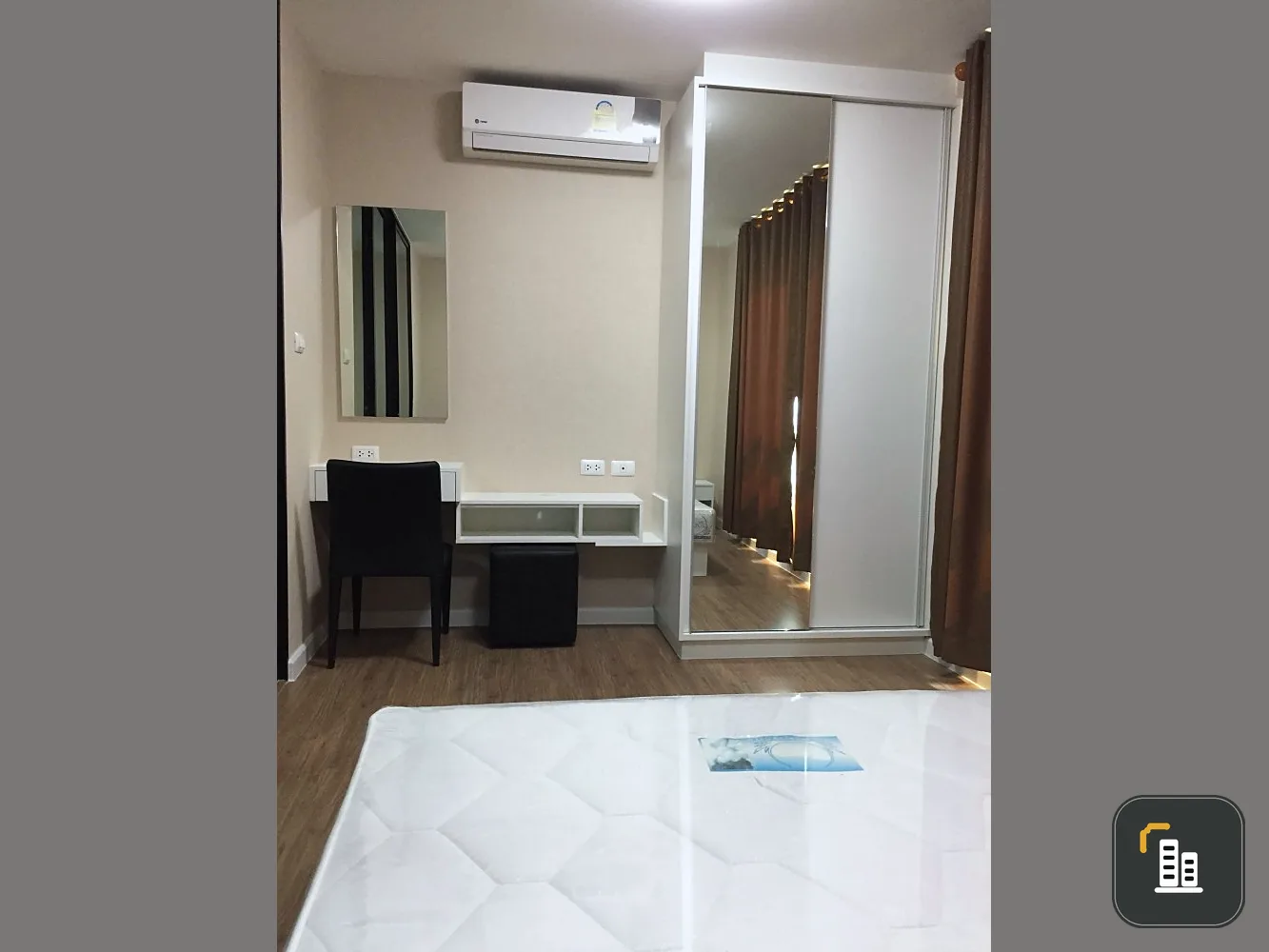 For rent, Icon Do Salaya 2, fully furnished, ready to move in, don't hesitate !!