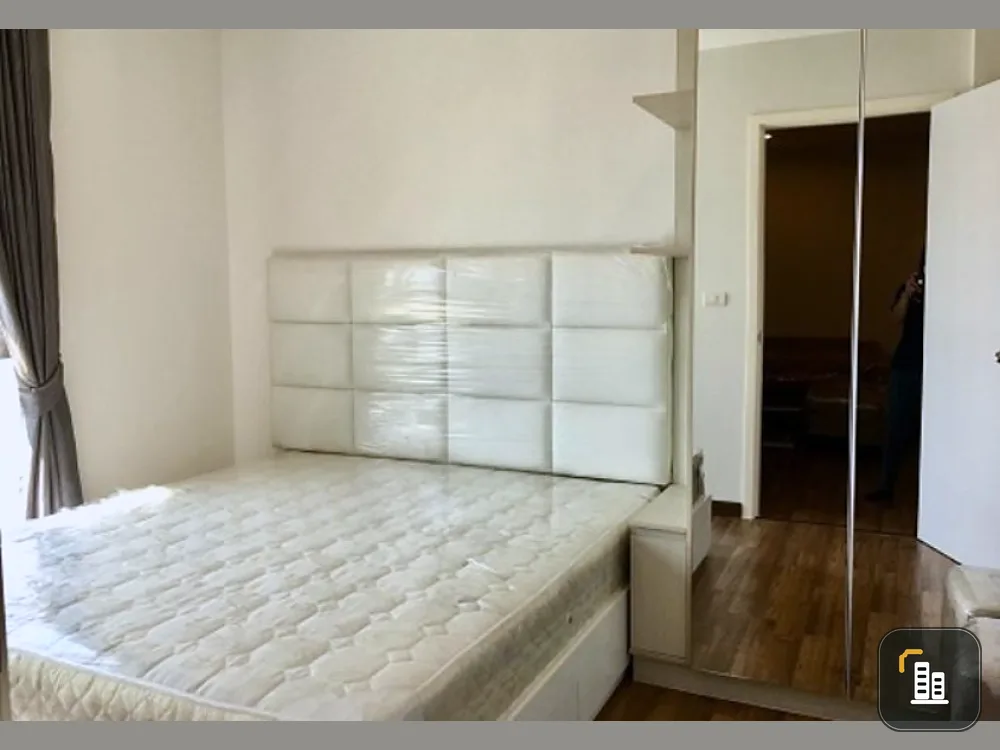 Chewathai Interchange for rent, large room, high floor, beautiful view, fully furnished. If interested, hurry to reserve before you miss it.