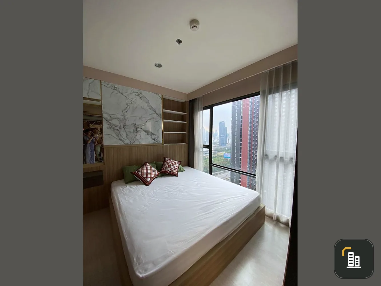 For Rent: RHYTHM ASOKE 1 beautiful decorated room, built-in Chan, full price. I can tell you that you have to reserve this room urgently.