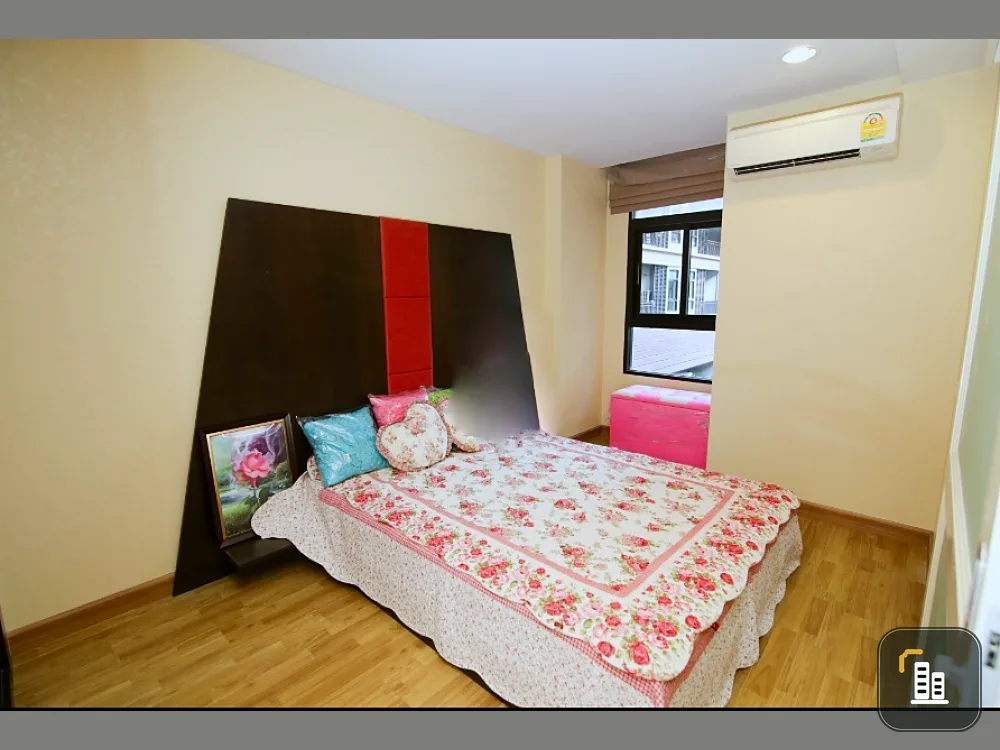Condo for sale, Baan Navatara, corner room ready to move in. Pool view, don't wait !!