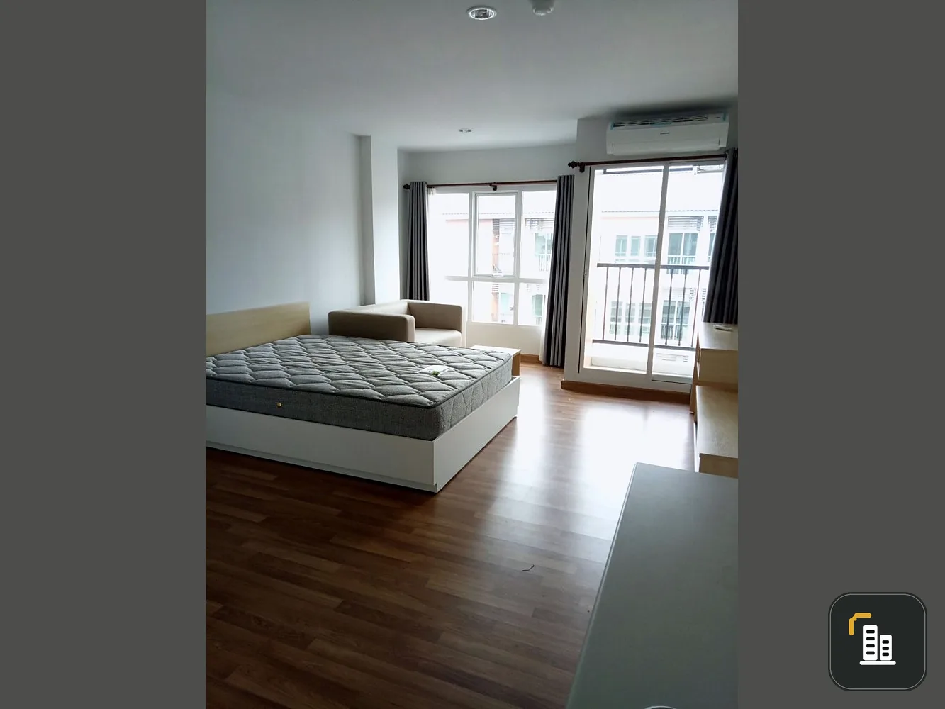Condo for sale Miami Bang Pu, special price, convenient transportation, don't wait.