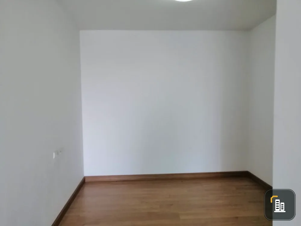 Condo for sale, Supalai Park, Tiwanon Intersection, empty room, size 54 sqm., 18th floor, price is not strong, I can tell you that you need to buy
