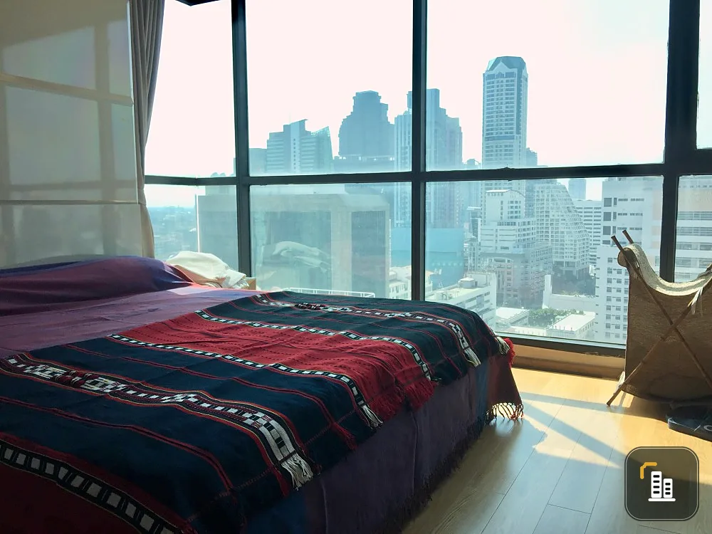 Condo for sale, The Address Sathorn, in the heart of the city, near BTS, convenient transportation, ready to move in, good price, good investment, don't wait!!