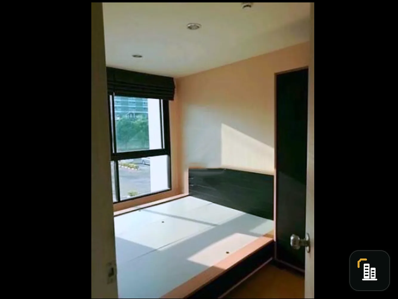 Urgent sale!! Metro Sky Ratchada Condo, Building B, 2nd floor, beautiful room, ready to move in, don't miss it!!