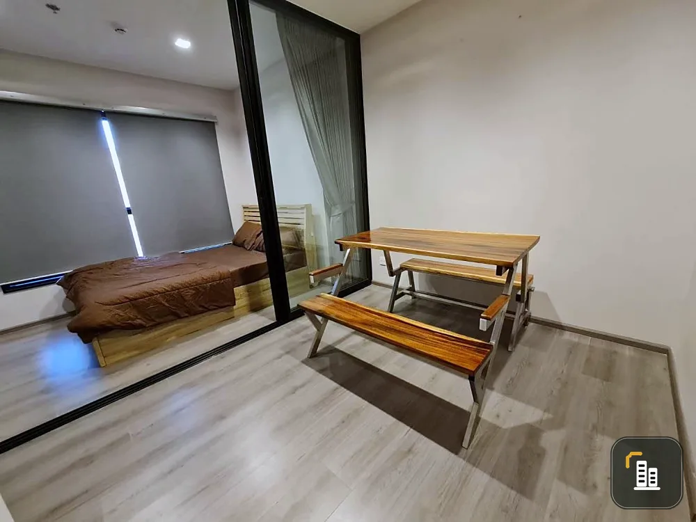 Condo for sale, The Politan Rive, north, great river view, top floor, this price is very good value. Interested in booking?