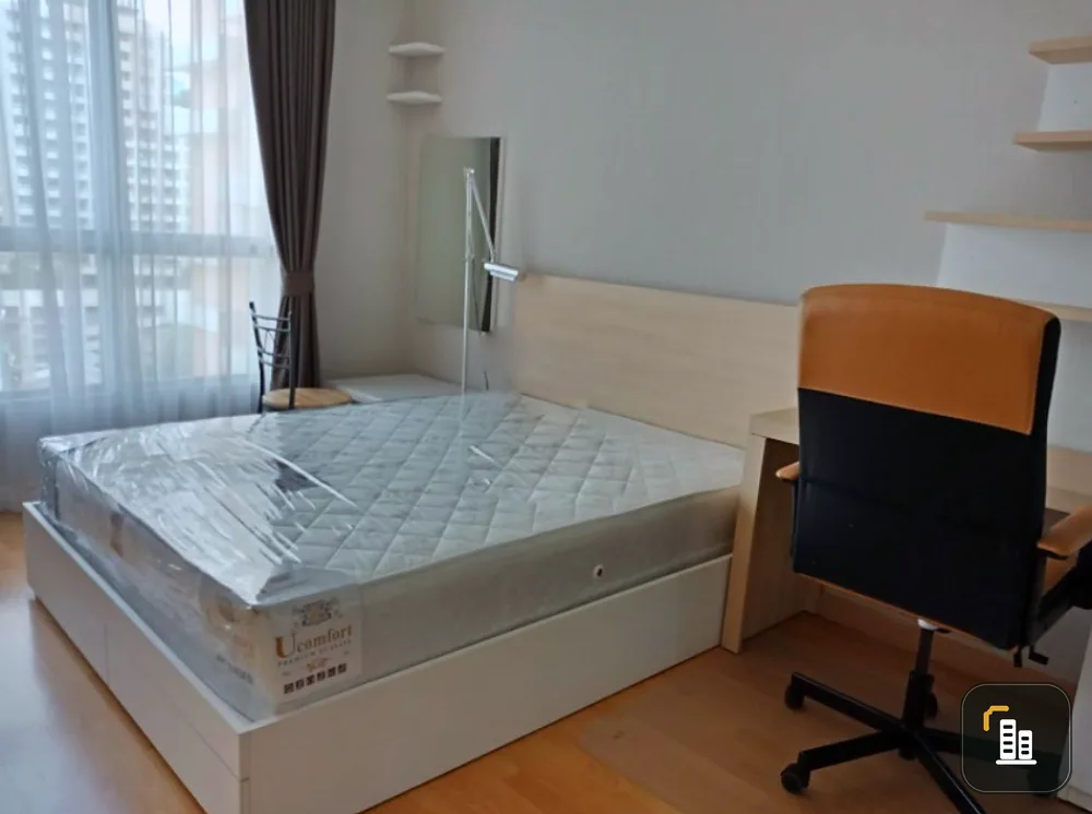 Condo for sale Life @ Phahon-Ari, large room, luxury project on the main road This must be reserved !!