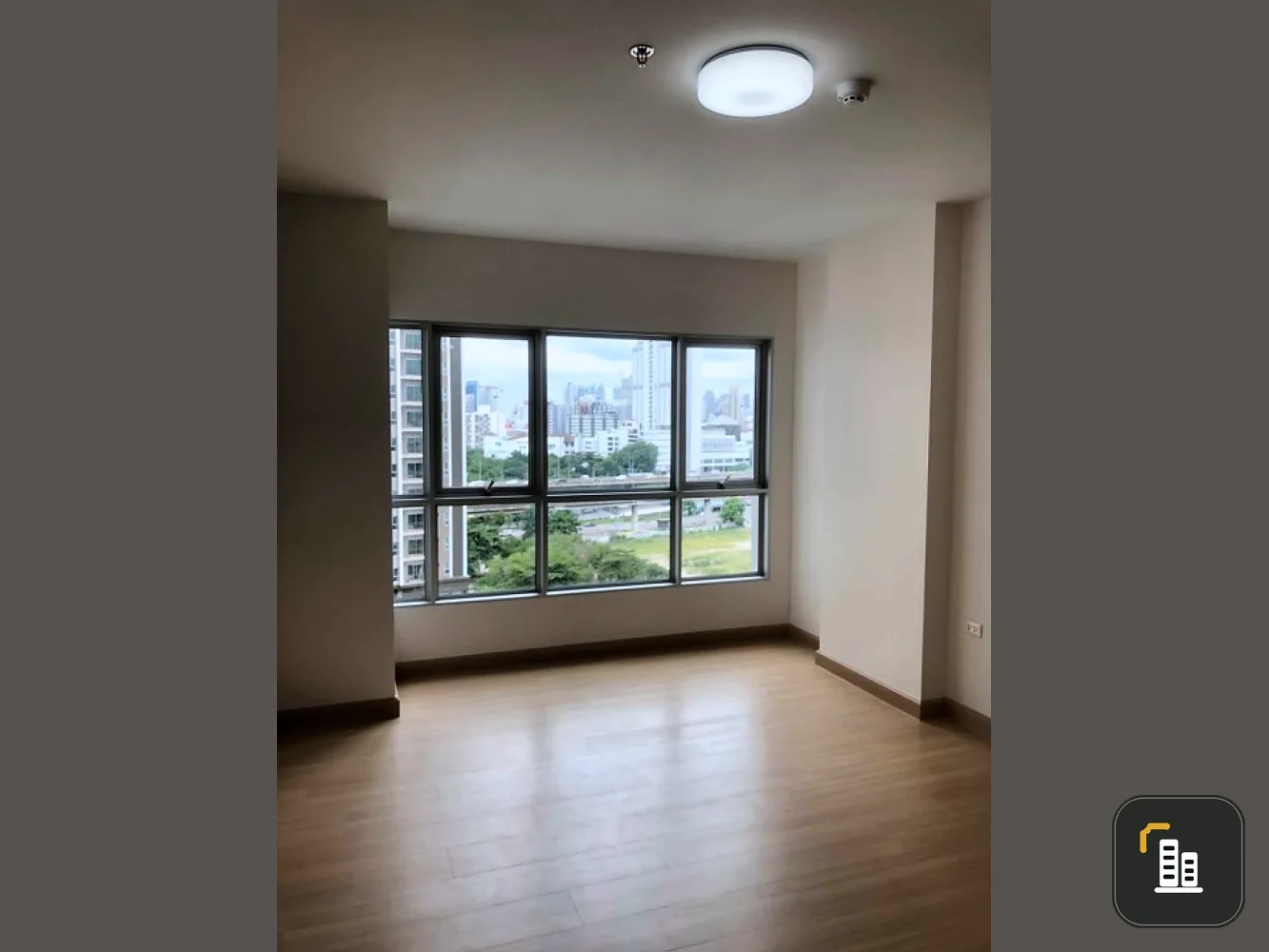 Urgent sale!! Condo Supalai Veranda Rama 9 (empty room) Building B, 12th floor, pool view, don't miss it!!