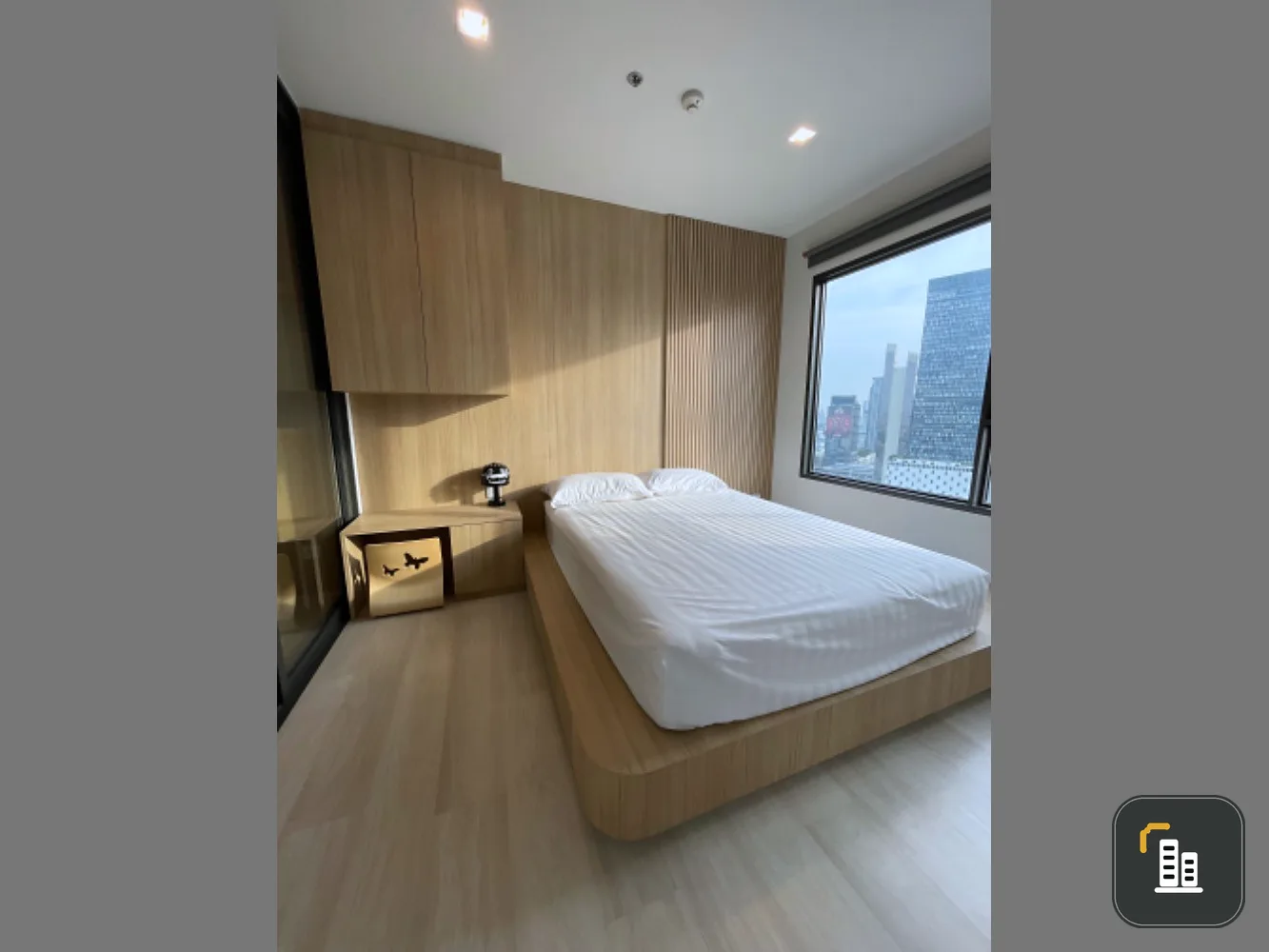 For rent!! Condo Life One Wireless, new room, first hand, beautiful decoration, ready to move in, don't miss it!!