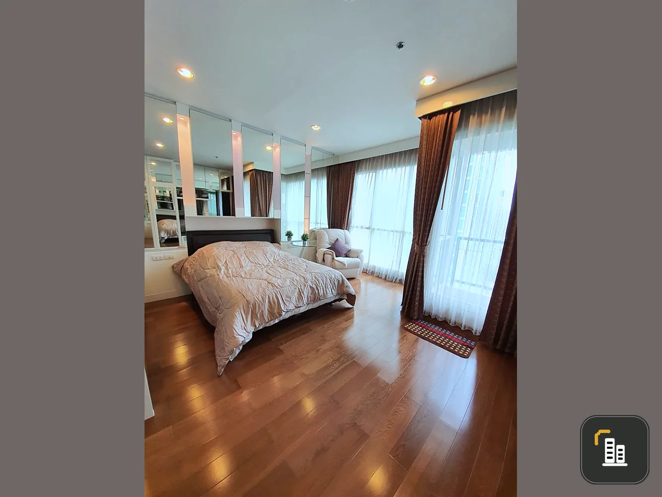 Urgent sale!! Condo The Address Chidlom, 16th floor, Building B, The Park view, beautiful room, fully furnished. Hurry up to reserve!!