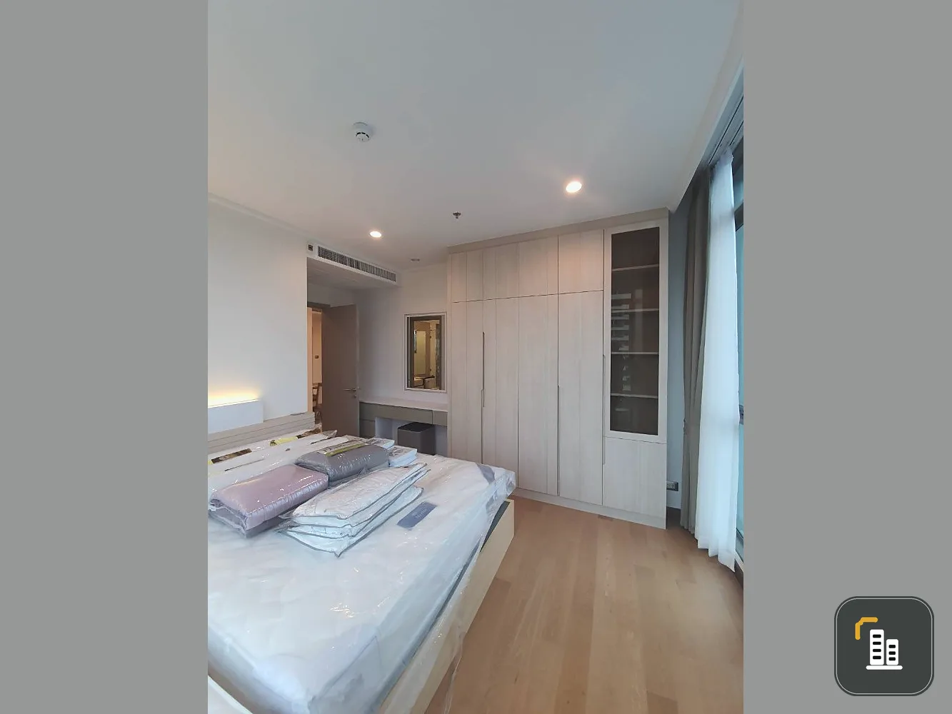 Sale Supalai Oriental Sukhumvit 39, golden location, convenient transportation, do not miss