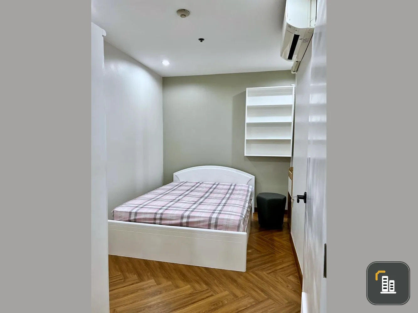 For rent, Pathumwan Resort, newly decorated, complete electrical appliances, do not miss