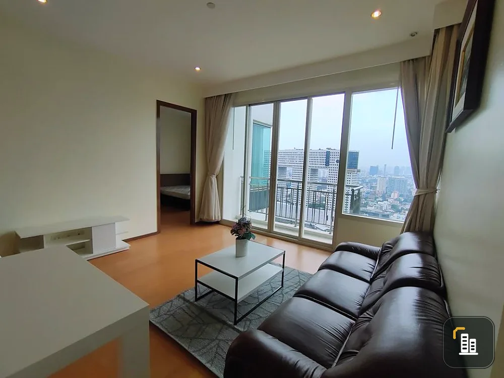 For rent Wind Ratchayothin, 30th floor, beautiful view, best position and view Plus a fully furnished room Very beautiful