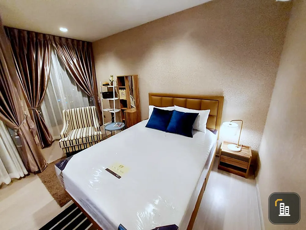 For rent Life Asoke-Rama 9, 25th floor, city view, beautiful room, fully furnished, very livable, just bring one bag.