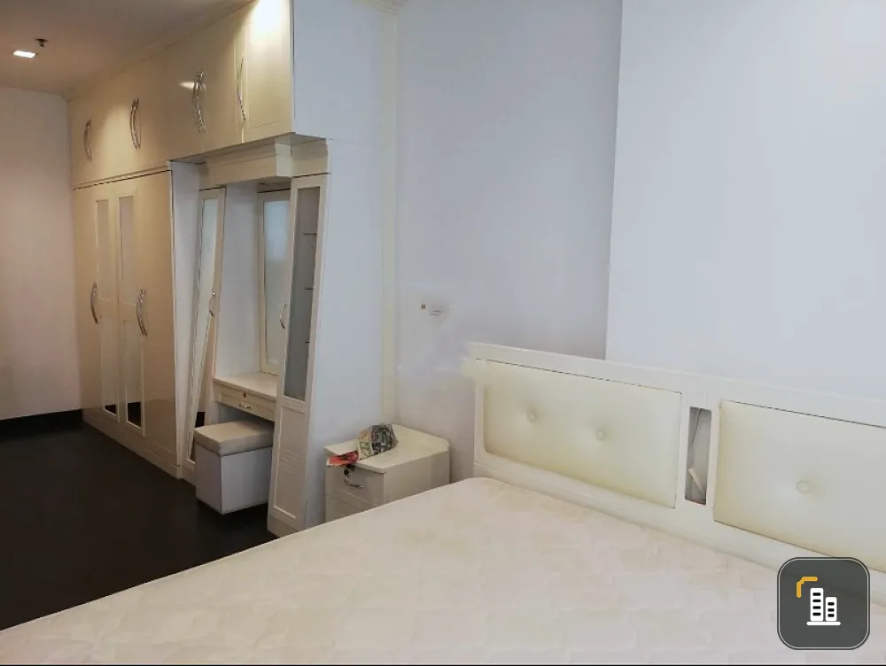 For rent!! Condo Ideo Q Phayathai, 17th floor, beautiful room, ready to move in, convenient transportation, near BTS Phaya Thai, don't miss it!!