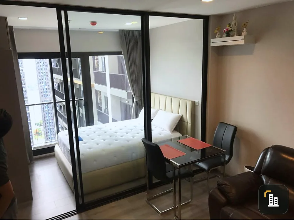 Politan The Rive for sale, 54th floor, top floor, Chao Phraya River view. good furniture Don't miss this price.