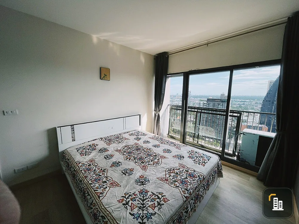 For rent, Noble Remix Sukhumvit 36, good location, beautiful view, can't miss it, book now.