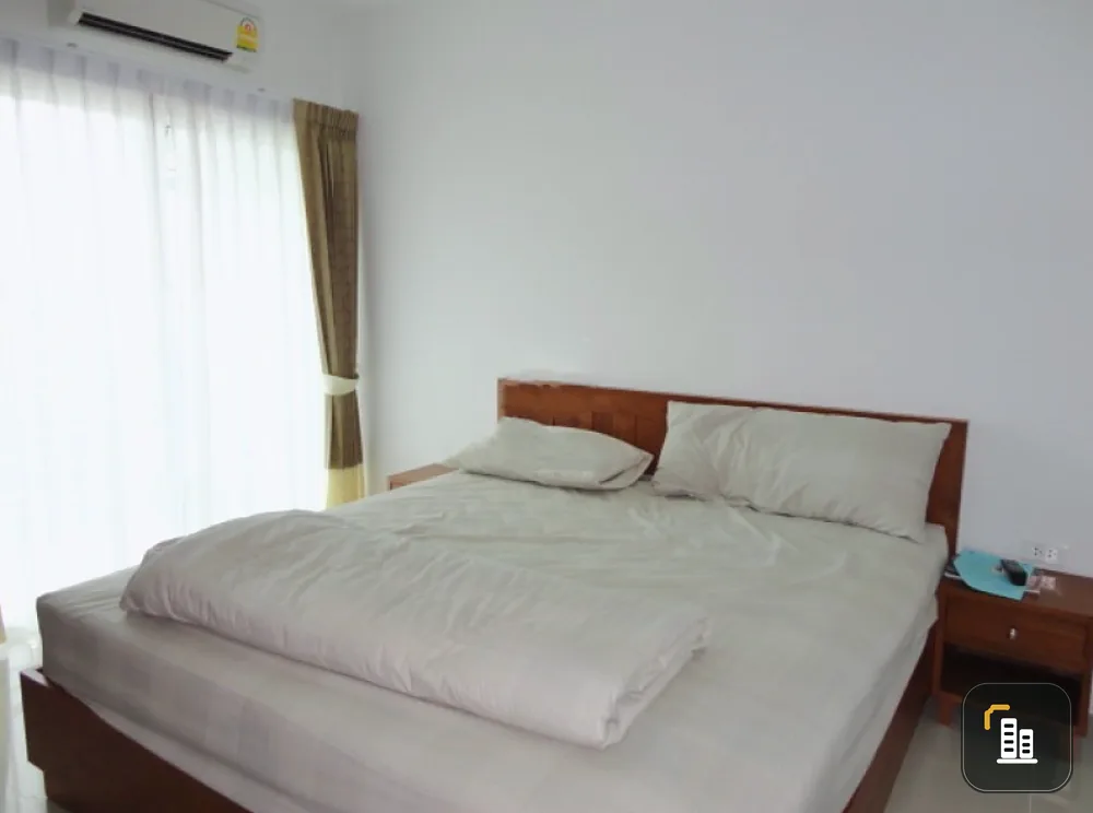 Sell / rent AD Hyatt condominium, next to the sea, beautiful view, balcony, cool breeze This price can't be missed!!