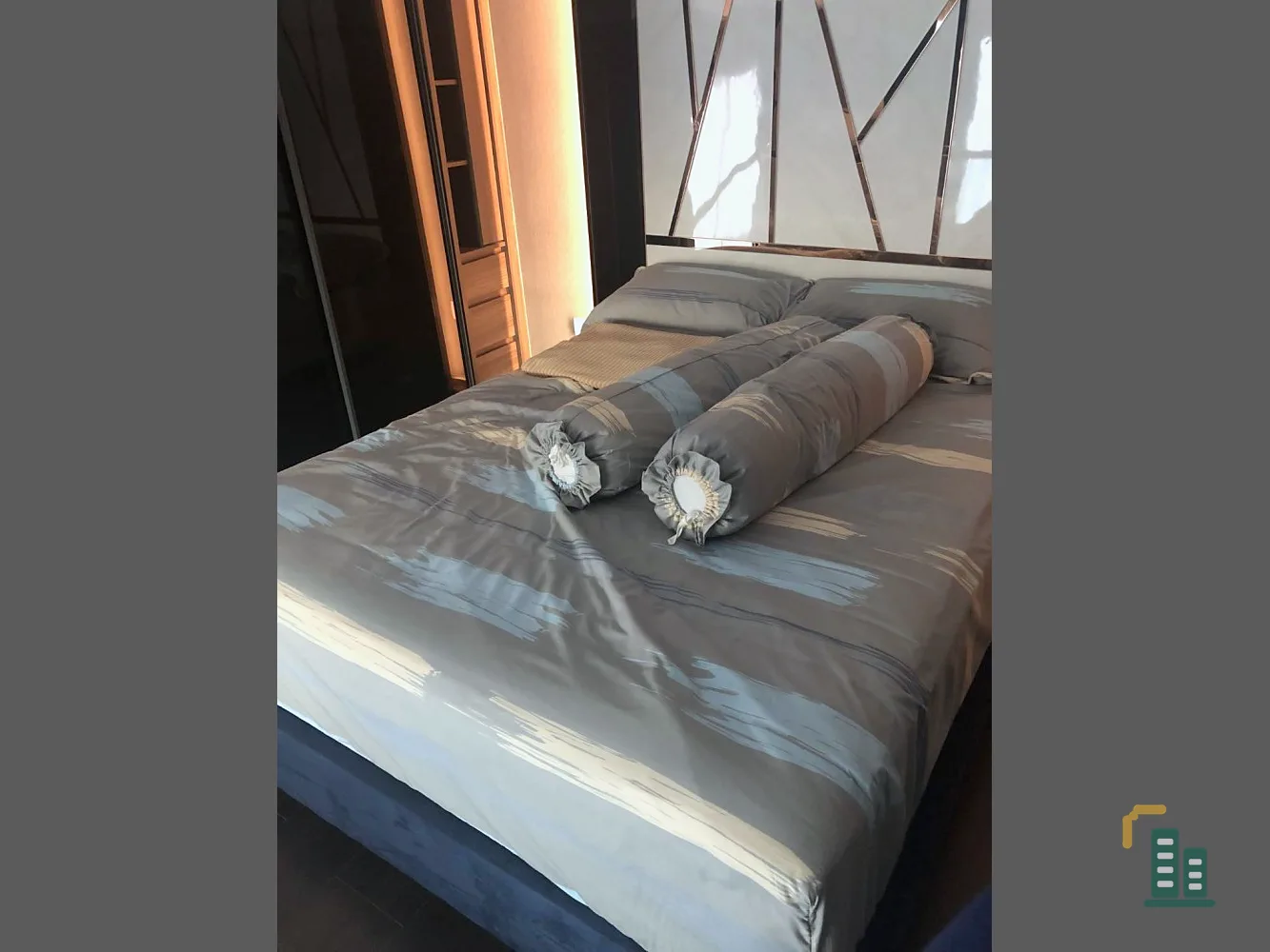 Urgent sale!! Condo C Ekkamai, 42nd floor, great view, beautifully decorated room, ready to move in, great price, don't wait, hurry and reserve now!!