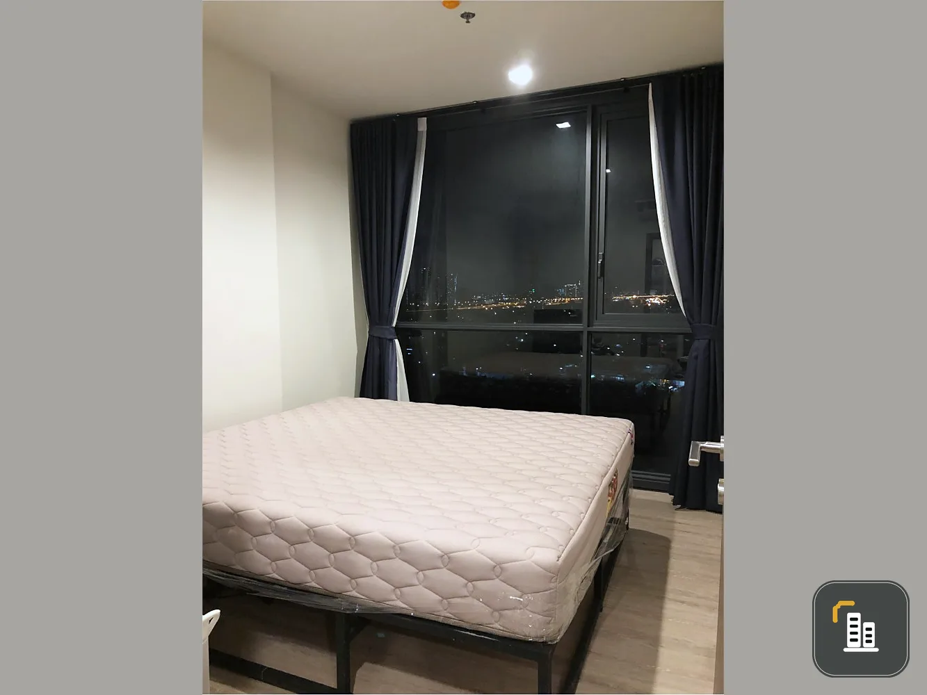 Condo for sale, The Line Wong Sawang, next to MRT Wong Sawang, 12A floor, fully furnished, ready to move in, convenient to travel, don't wait!!