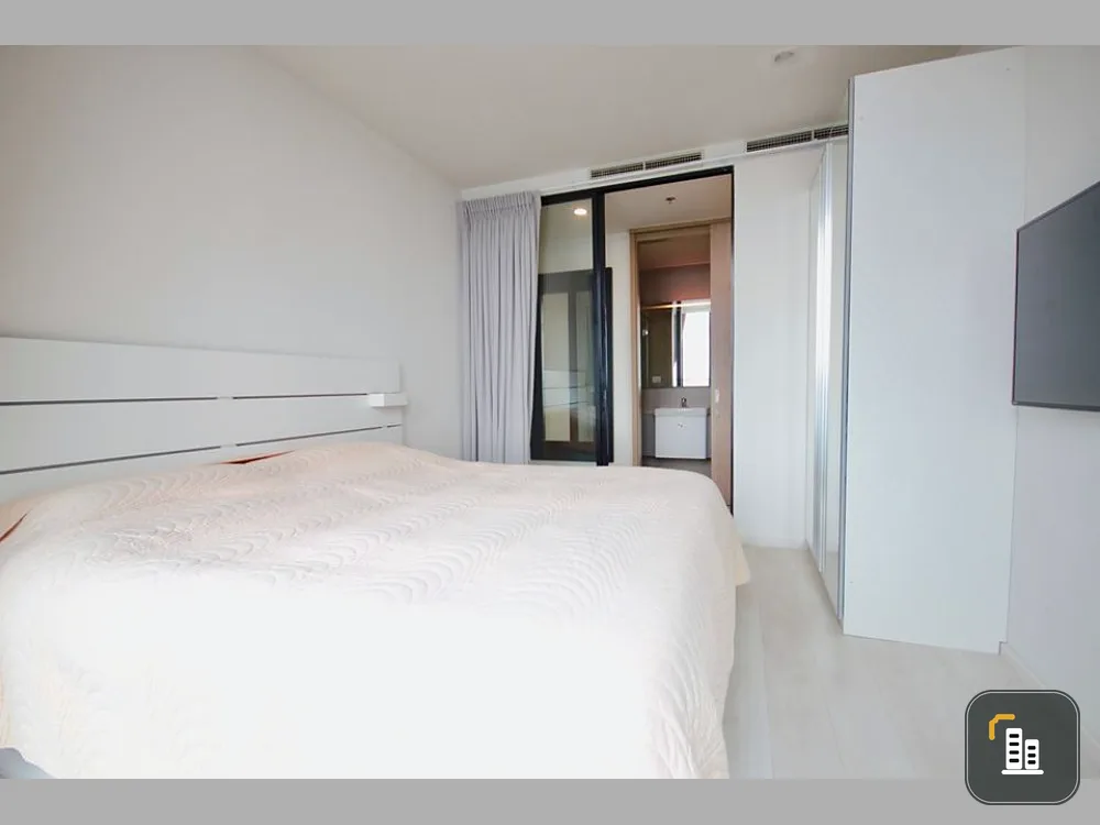 Condo for rent, Noble Ploenchit, high floor, beautiful view, in the heart of the city, ready to move in. Hurry up to reserve before it's gone!