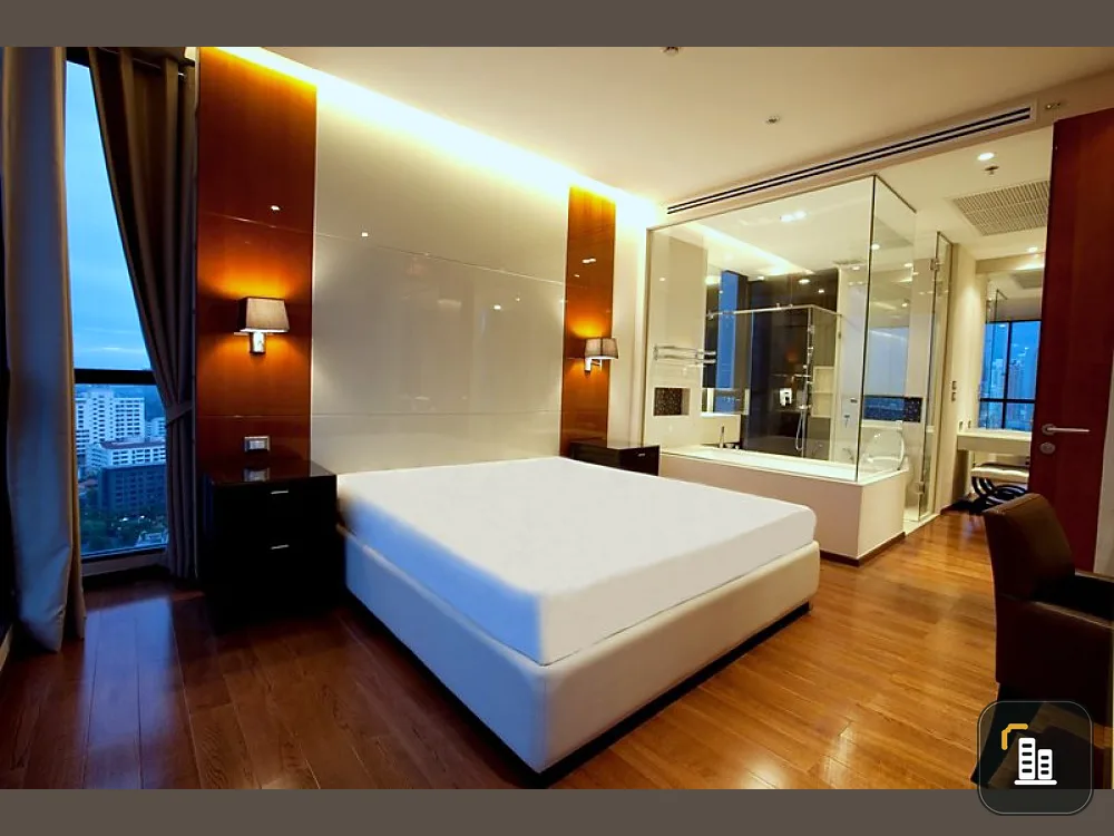 Condo for sale/rent, The Address Sukhumvit 28, high floor, beautiful view, 2 bedrooms, 2 bathrooms, ready to move in, good location, don't wait!!