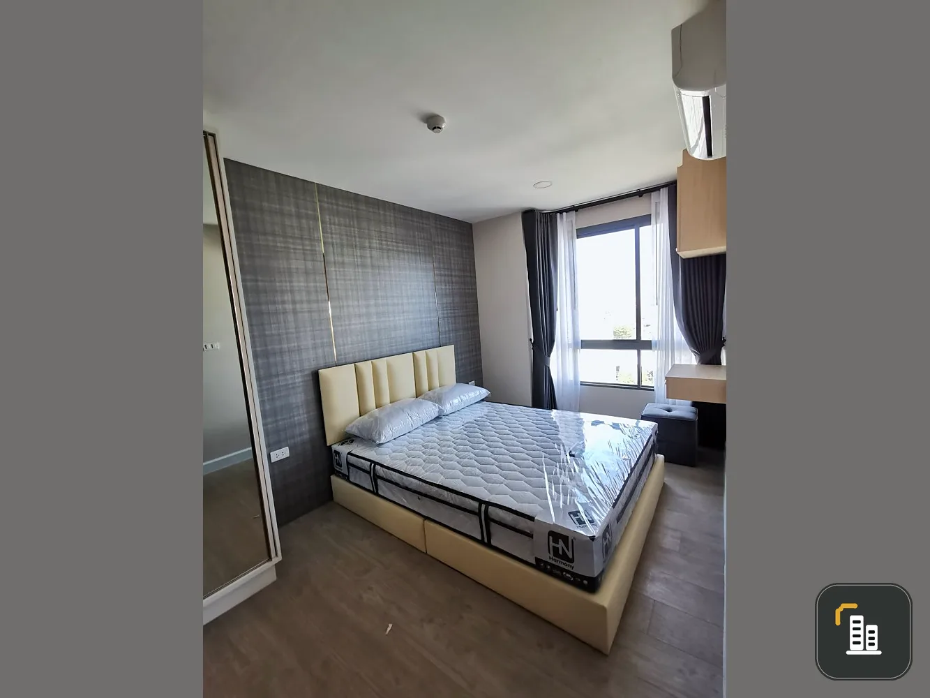 Condo for rent or sale, Metro Luxe Rose Gold, Phahon-Sutthisan, 2 bedrooms, 8th floor, near BTS, ready to move in. Don't miss it!!