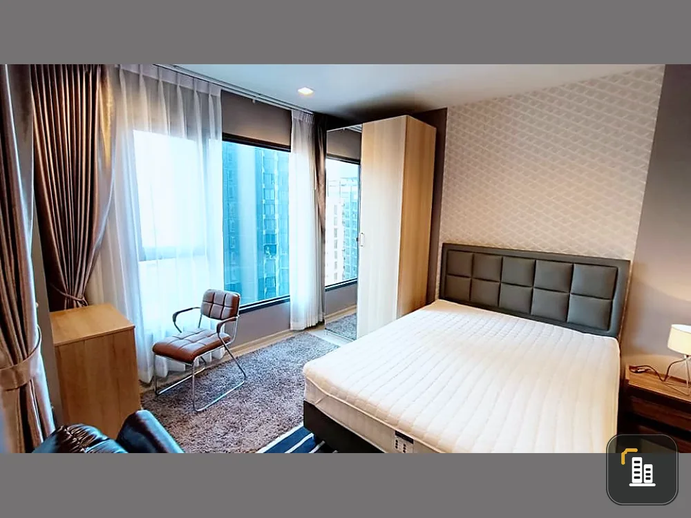 For rent Life Asoke Rama 9, fully furnished room Comes with full facilities Let me tell you that don't miss it.