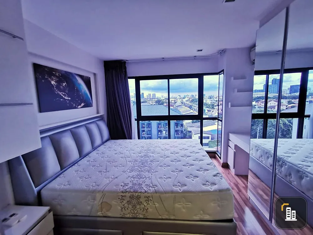 Sell/Rent The Green Condo 3, beautiful room, fully furnished + electrical appliances You can carry your bag right away!!