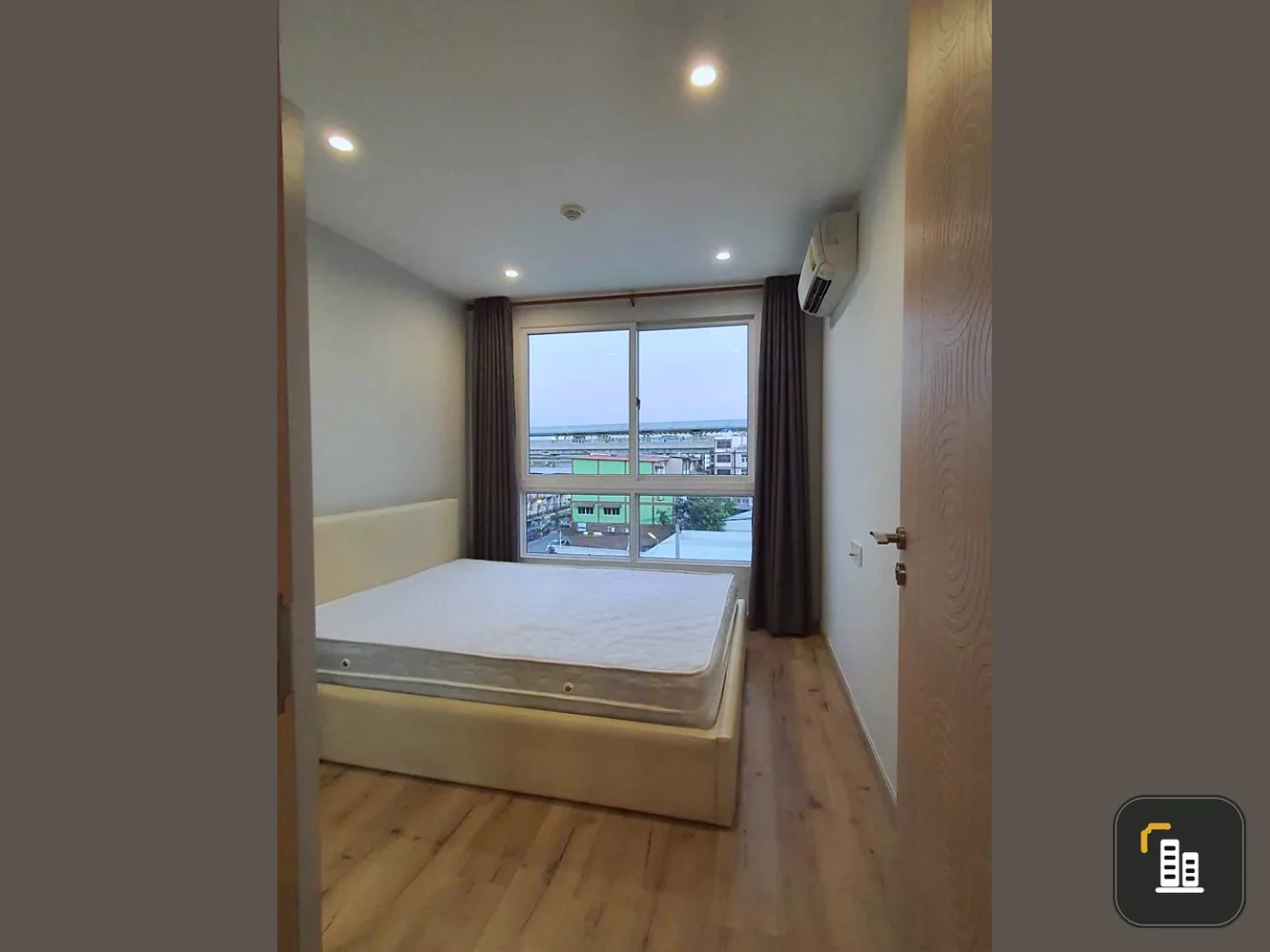 Condo for sale, Budget Condo Tiwanon, 1 bedroom, 1 bathroom, good price, sky train view, can't be reserved.