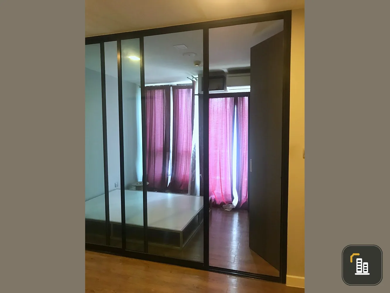 Condo for sale Esta Bliss, near BTS, convenient to travel. First come first serve !!