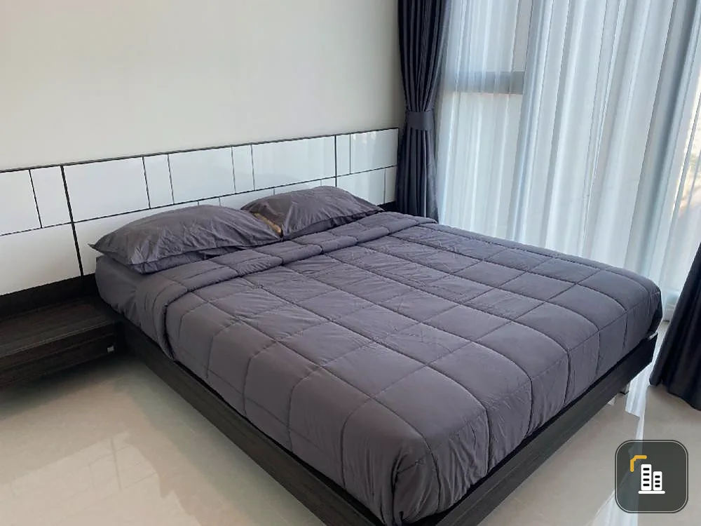 For Sale / Rent Condo The Riviera Jomtien Pattaya Sea View Built-in furniture You can go in immediately.