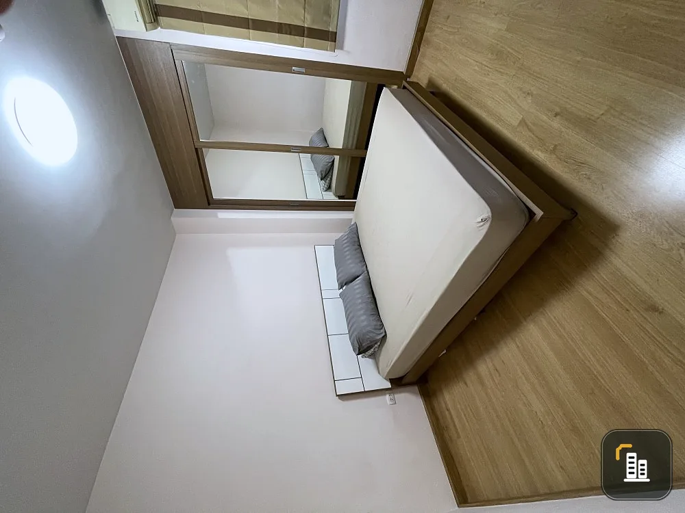 Urgent sale!! Condo Supalai City Resort Ramkhamhaeng, 8th floor, Building A (corner room), ready to be furnished, hurry and book now!!