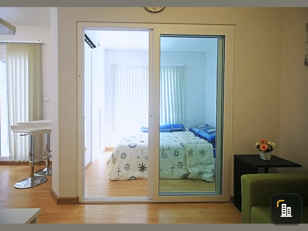 Sell / rent The Trust Condo, Central Pattaya, pool side. You can move in. Fully furnished. You can't miss it anymore.
