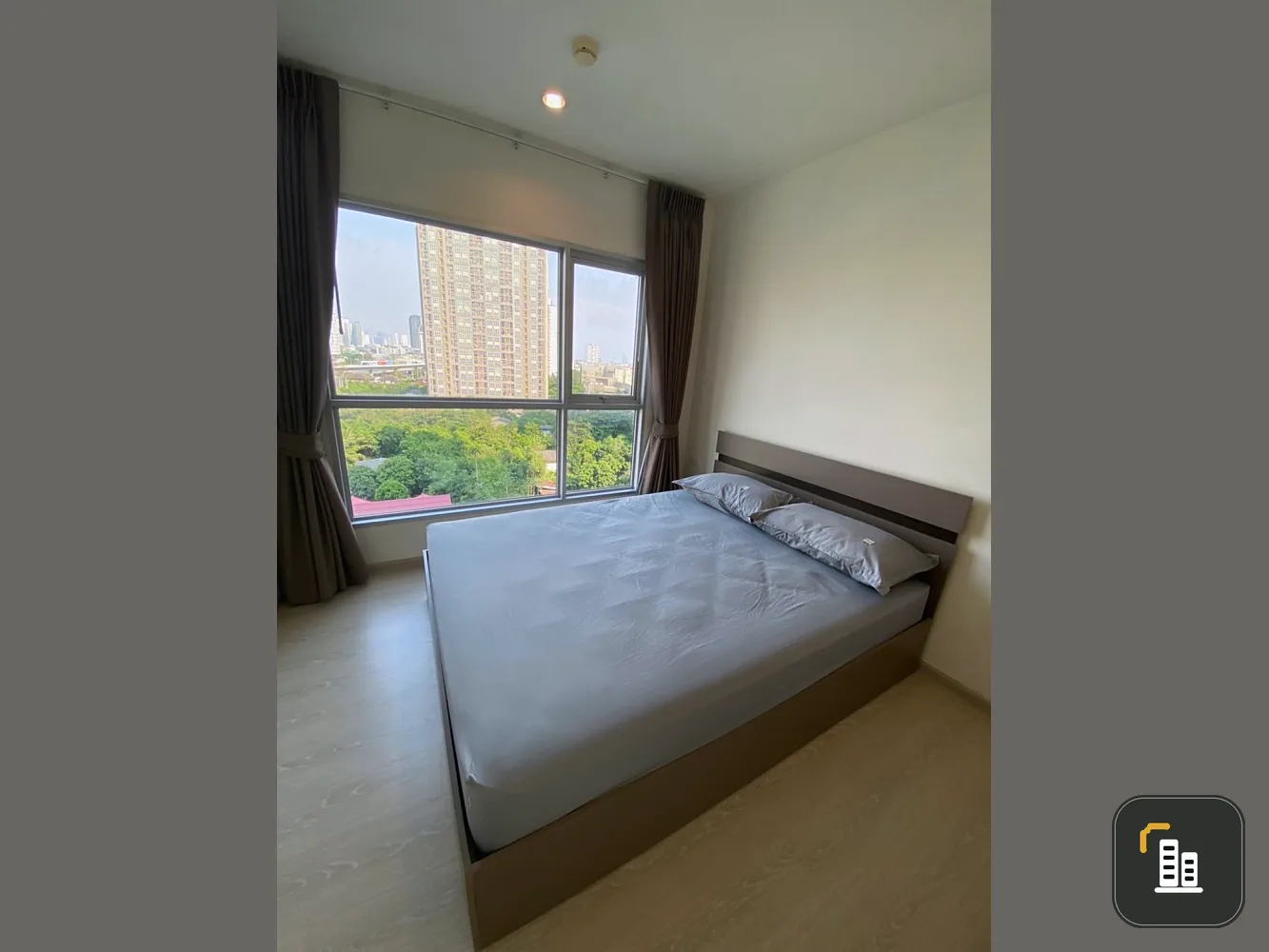 Sell Aspire Sathorn-Taksin (Timber Zone), 9th floor, pool view. No tall buildings blocking the view, beautiful room, brand new, book now
