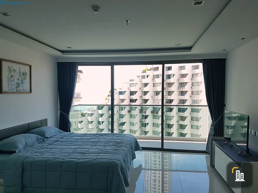 Sell / rent Condo Wong Amat Tower, fully furnished, beautiful room, can't miss it. Urgent.